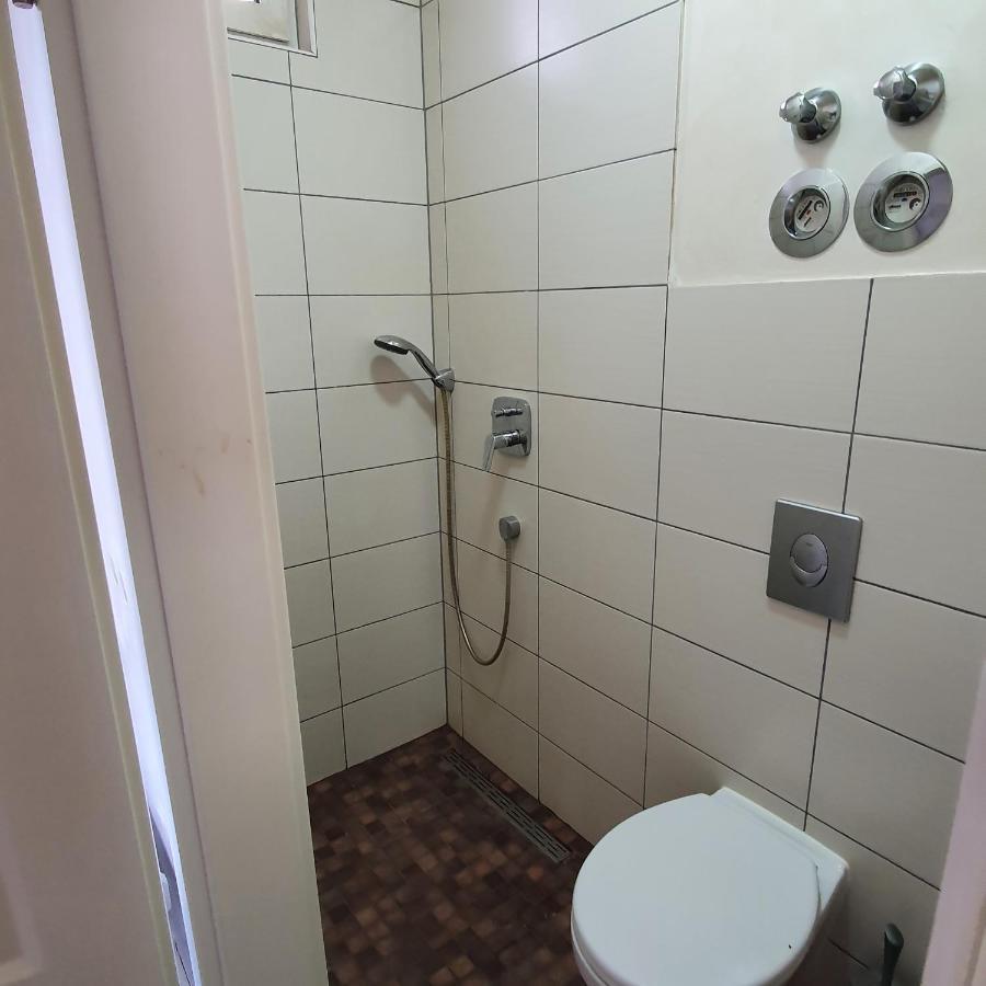 Bad Soden / And *